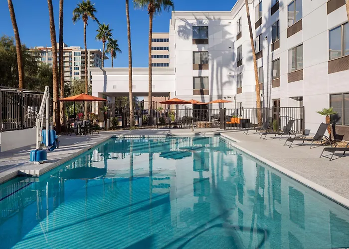 Hotel Hampton - Biltmore 3*