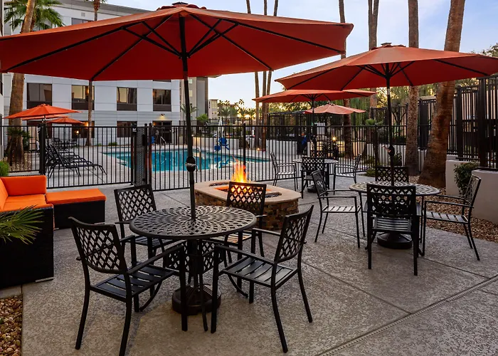 Hampton - Biltmore Hotel Phoenix
