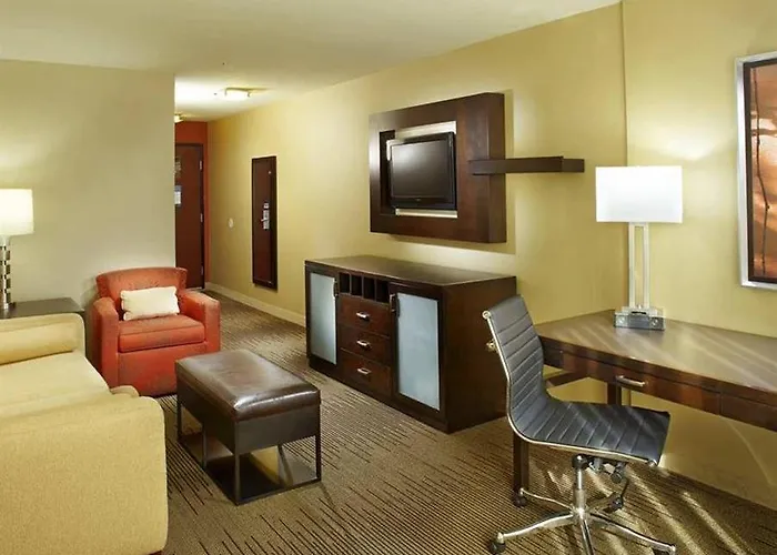 Hampton - Biltmore Hotel 3*